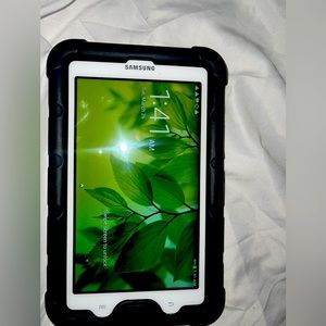 Samsung galaxy 3 lite special edition 7 inch